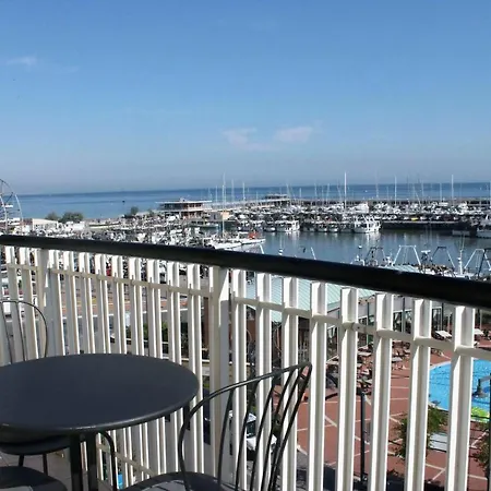 Aparthotel Fiorella