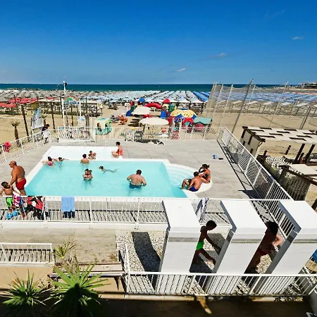 Fiorella Aparthotel 3*
